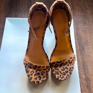 Cheetah print wedges Gentle used size * 7 woman’s